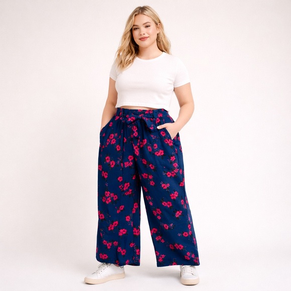 Torrid Blue Floral Crepe Wide Leg Pants Size 1 Stretch Waist